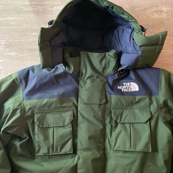 Sold NWT The North Face Men’s Coldworks Insulated Parka Jacket (green and blue) - Picture 6 of 13